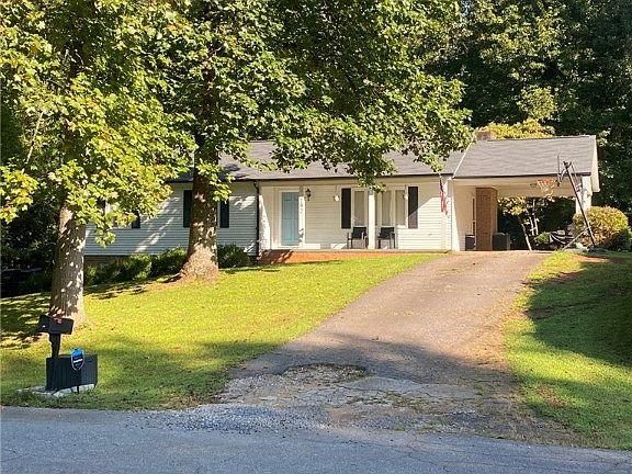 2nd image of 192 Westover Drive