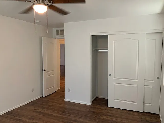Building Photo - 3416 E Gary Way