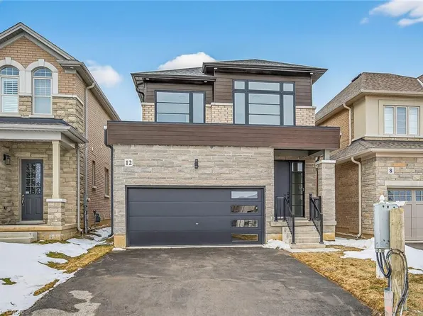 12 Shady Oaks Trl, Hamilton, ON L9B 0E9