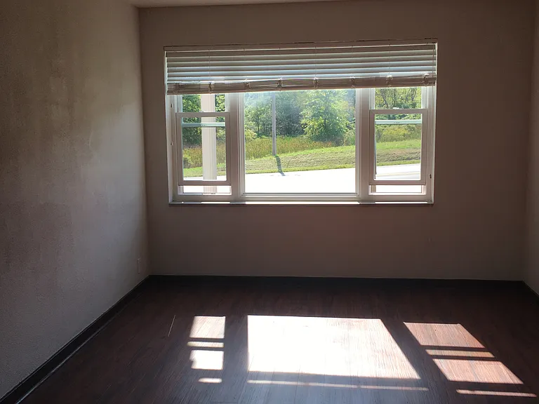 College View Apartments — Photo 8