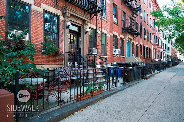 Rented by Sidewalk Realty LLC | media 10