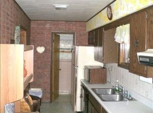 1213 6th St, Moundsville, WV