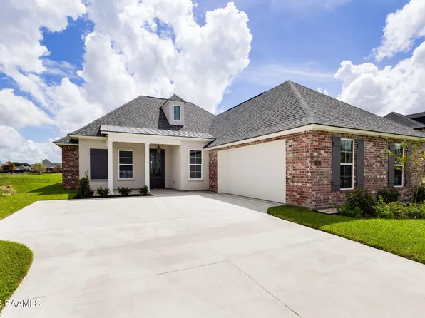 305 Sweet Harvest Rd, Youngsville, LA 70592