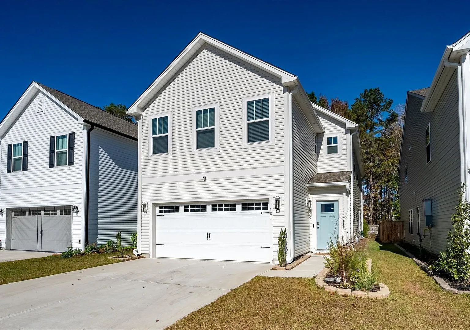 Beautiful 4 Bedroom Home with Office in Nexton — Photo 2