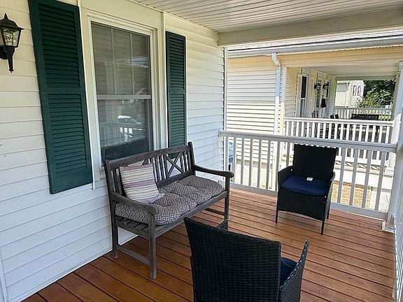 4th image of 34 Whale Pond Rd