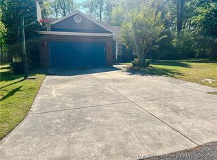 107 Whitechapel Ln, Raeford, NC 28376