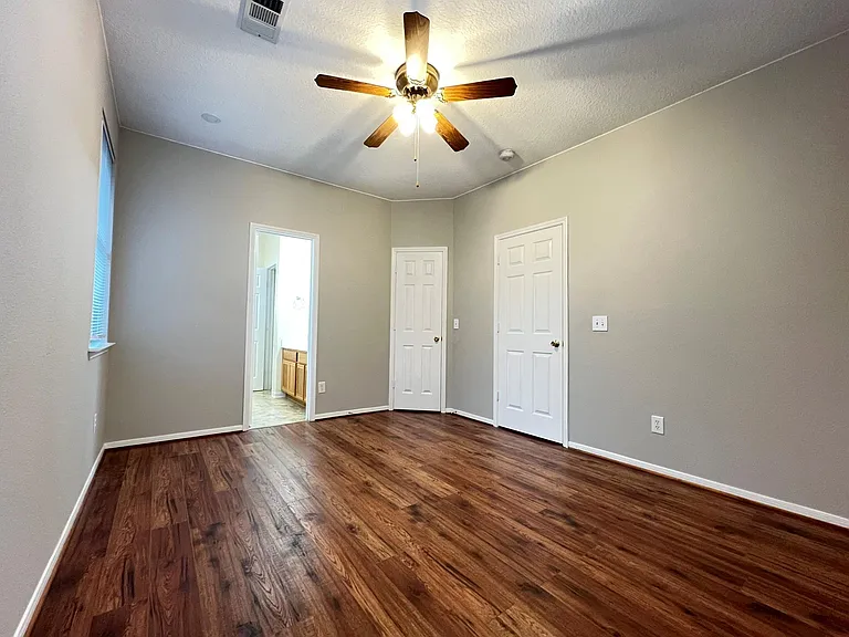 2910 Blue Dawn Dr — Photo 17