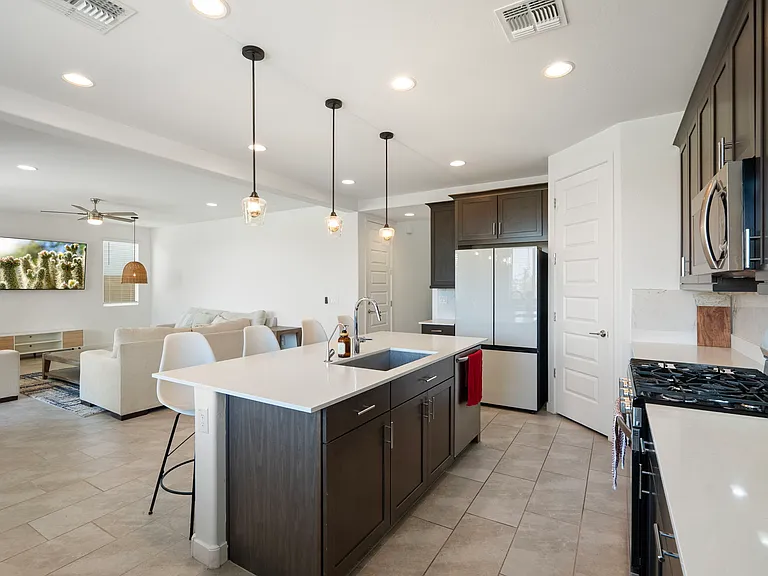 3110 E Hayfield Way — Photo 8