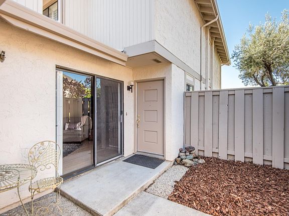 2nd image of 20552 Shady Oak Ln