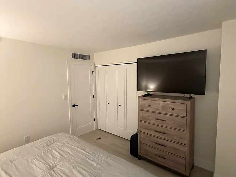 601 Seaview Ct #C201 — Photo 12