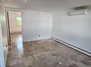 895 E Meadow Ave, East Meadow, NY 11554