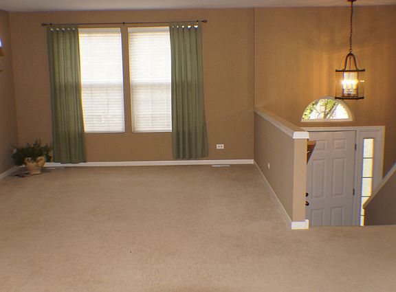 2nd image of 2419 Emily Ln #2419