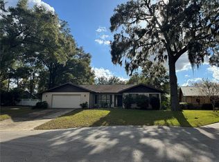 8120 NW 47th Ln, Ocala, FL 34482