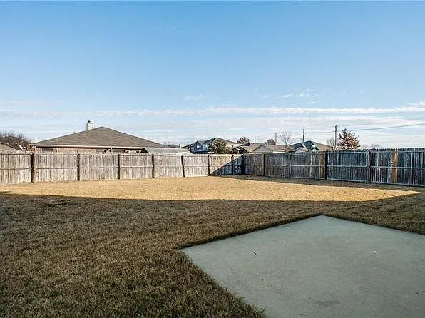 1601 Lionheart Dr — Photo 22
