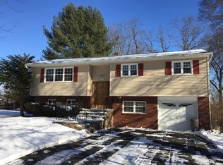 52 Overlook, Red Hook, NY 12572