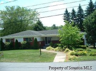208 Karen Dr, Scranton, PA 18505