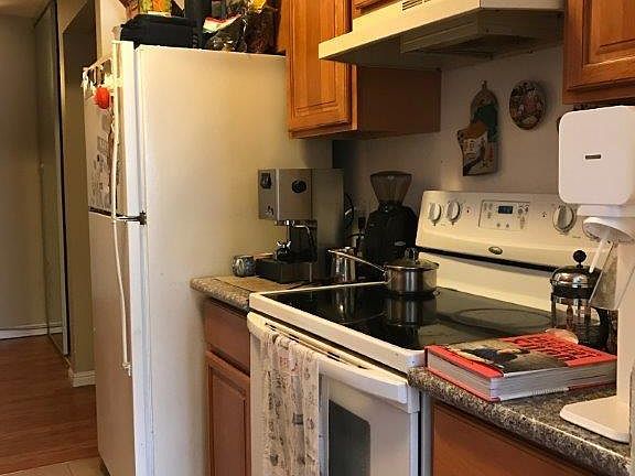3rd image of 320 N Civic Dr APT 401