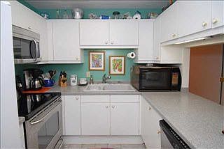 4th image of 725 Kapiolani Blvd APT 1905