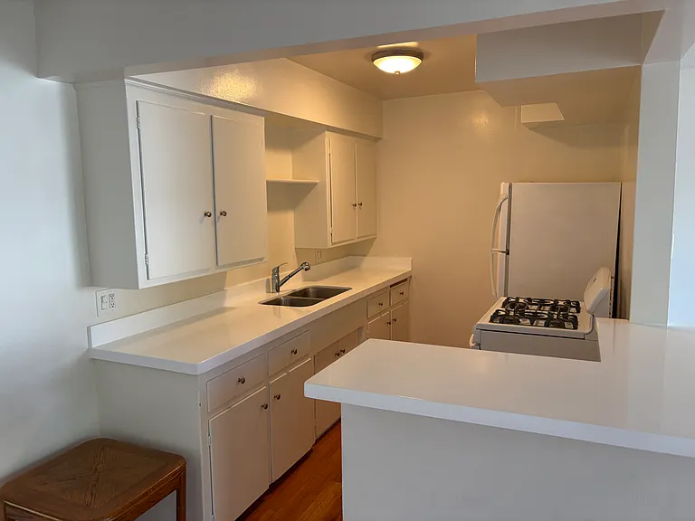 1303 Federal Ave #5 — Photo 10