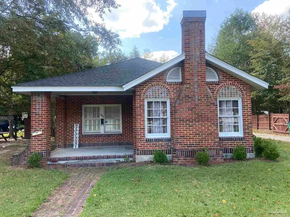 202 5th Ave, Atmore, AL 36502