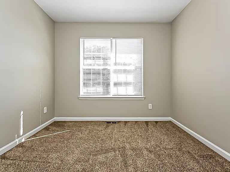 2497 Brianna Dr — Photo 14