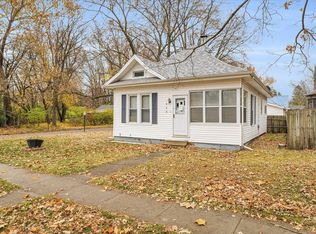 909 E Oregon St, Urbana, IL