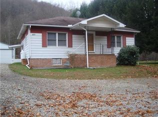 877 Creek Rd, Bolivar, PA 15923