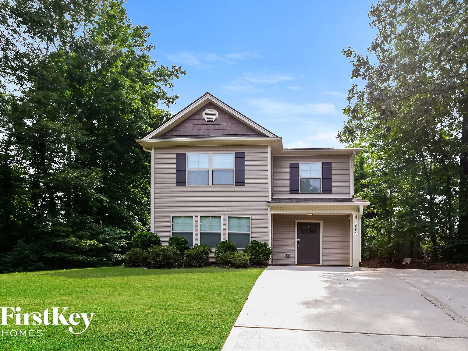3 bed, 2.0 bath, 1355 sqft, $1,915 — Photo 1