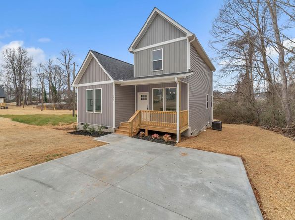 193 Dodd St, Wellford, SC 29385