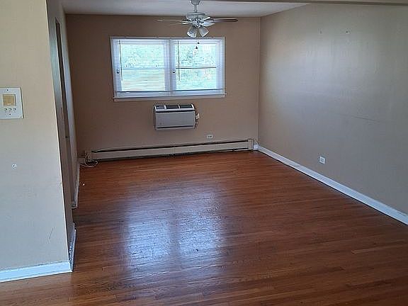 4th image of 7235 N Hamilton Ave APT 3D