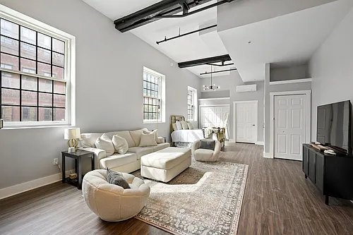 Floor plan 106