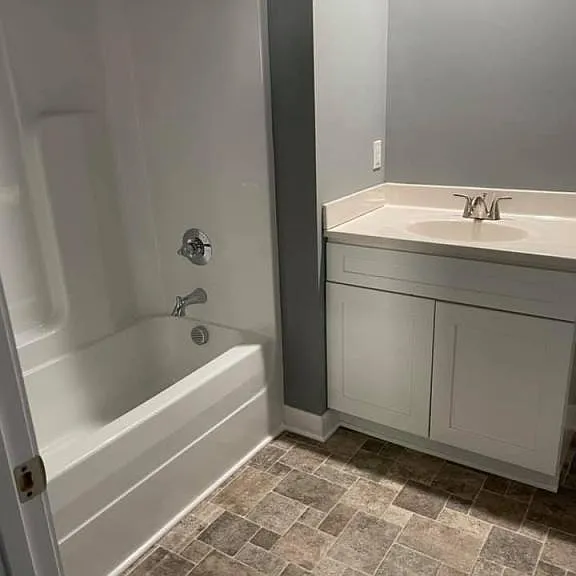 130 Main St S #1 — Photo 8