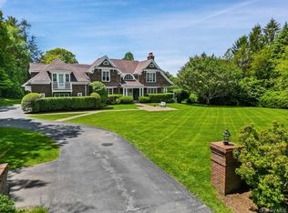 61 Carolyn Pl, Chappaqua, NY 10514