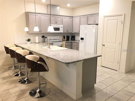 5th image of 5145 Crown Haven Dr