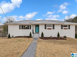517 6th Ct, Pleasant Grove, AL 35127