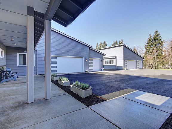 3rd image of 26315 NE 222nd Cir