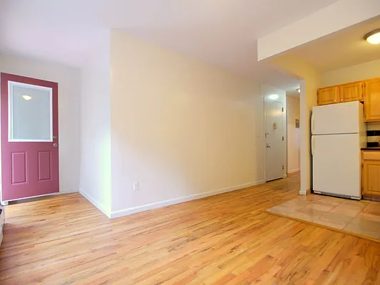 Rented by Douglas Elliman | media 19