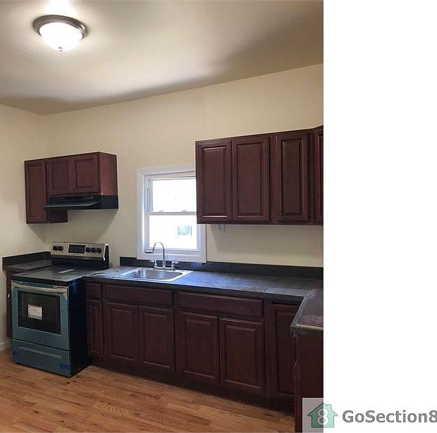 1st image of 66 Monticello Ave #2