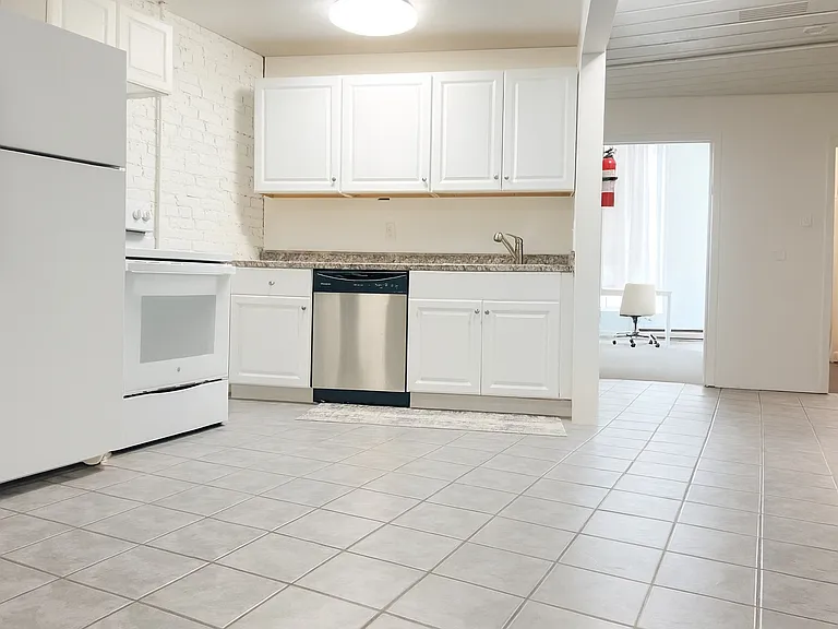 101 Court St #1 — Photo 8