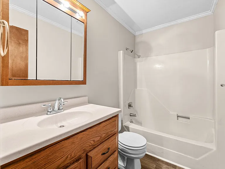934 Welsh Ln — Photo 12