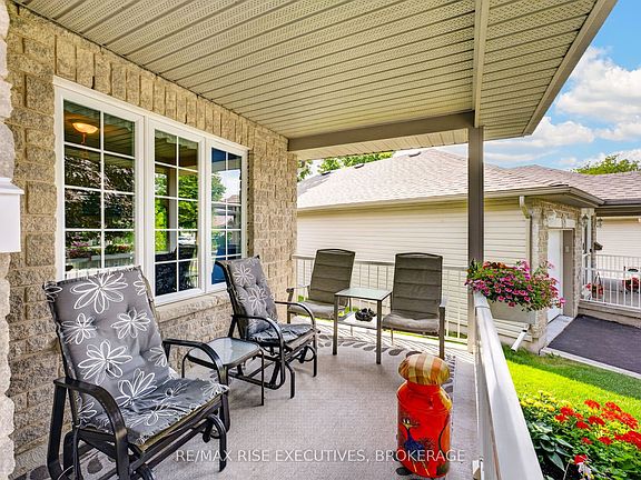 4th image of 113 Ellesmeer Ave