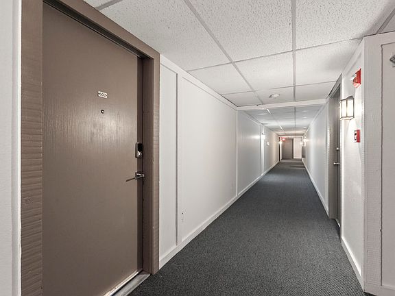 3rd image of 1309 Kirkwood Dr #602
