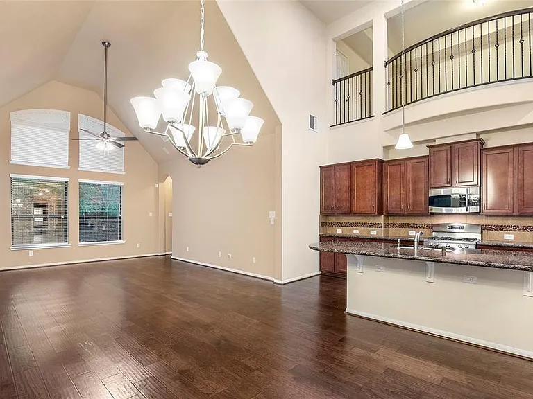 17906 Arapaho Hill Ln — Photo 9