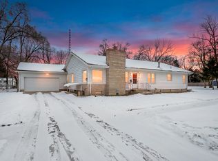 412 6th Ave, Three Rivers, MI 49093