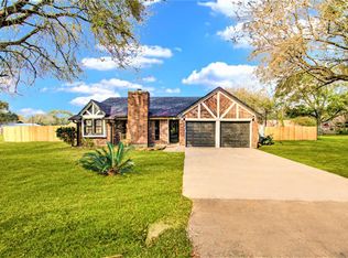 6718 Meadowlark Ln, Alvin, TX 77511
