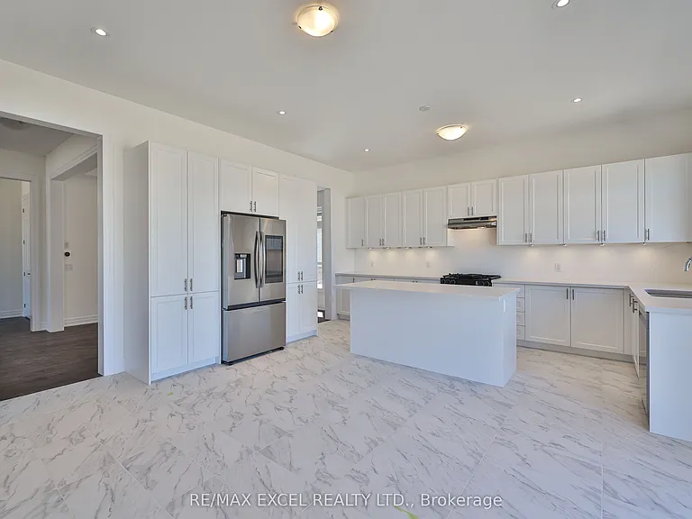 24 Sunny Acre Cres — Photo 10