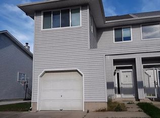 16 O'Rourke Ct, Newark, DE 19702