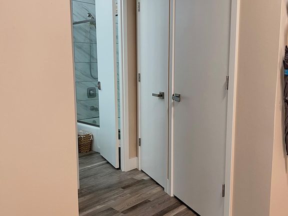 5th image of 6833 N Kedzie Ave APT 1009