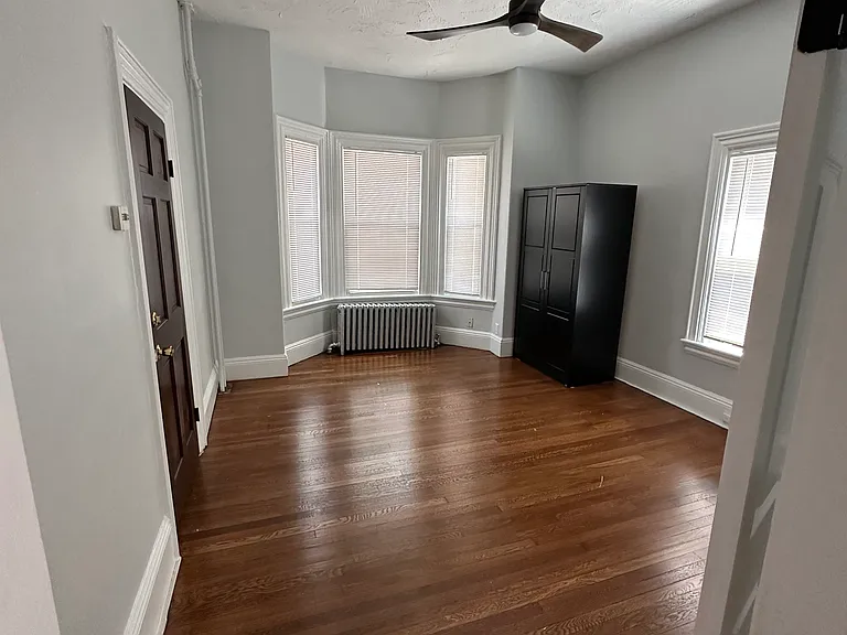 32 Summer St #1 — Photo 2