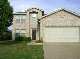 8761 Garden Springs Dr, Fort Worth, TX 76123